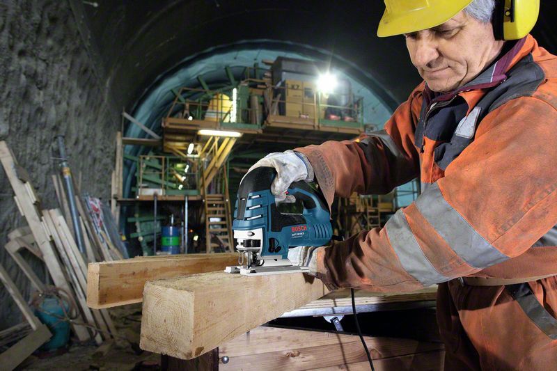 Pila na duté a lehčené cihly Alligator DeWALT, půjčení na 1 den