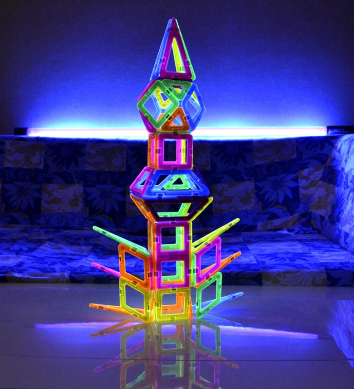 MAGFORMERS Neon-60 magnetická stavebnice