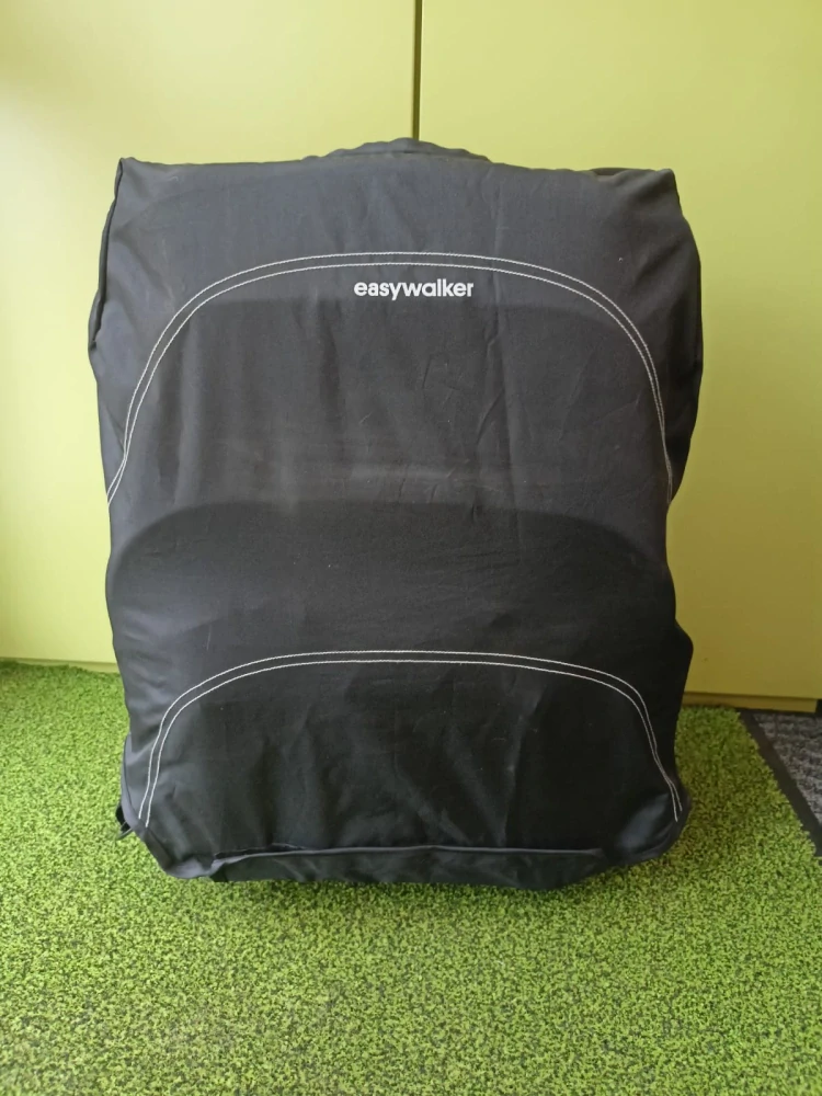 Kočárek cestovní do letadla, půjčení